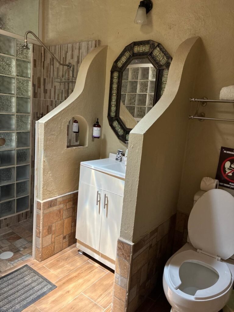 baño de habitación doble