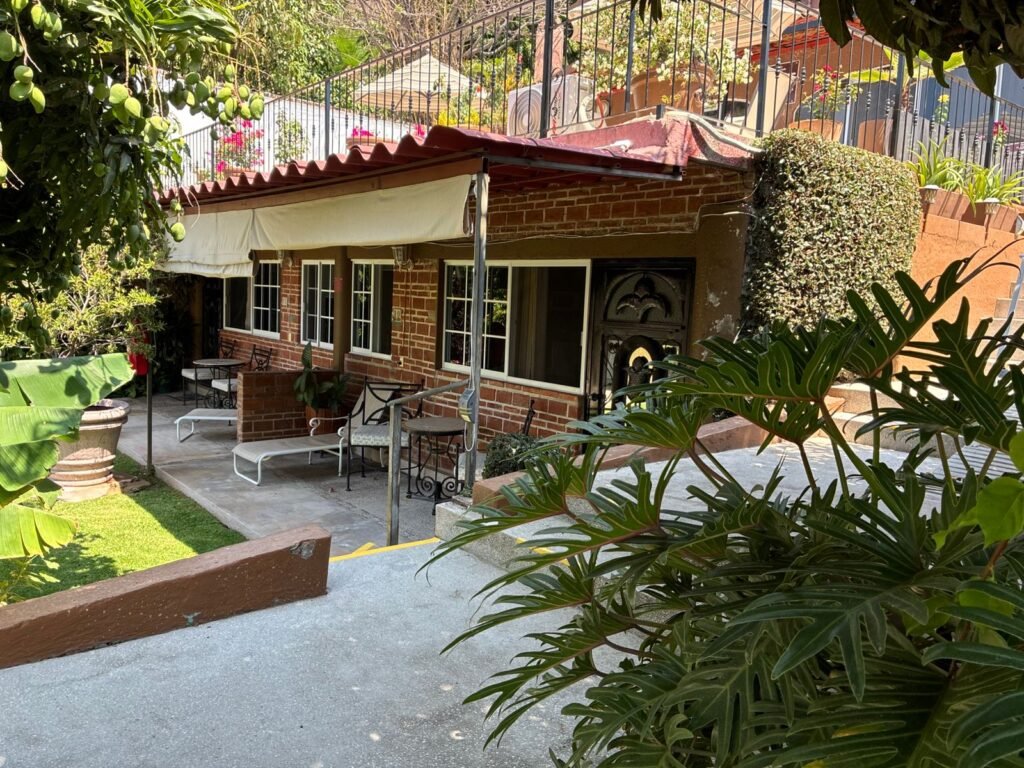 Terrazas de suites con jacuzzi y cocineta